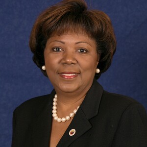 Team Page: Dr. Dorothy Huston